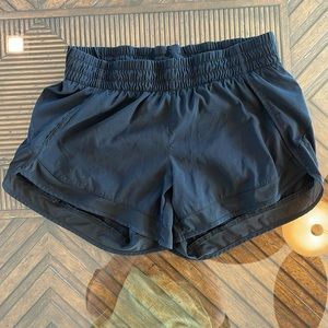BLACK ATHLETA ATHLETIC SHORTS